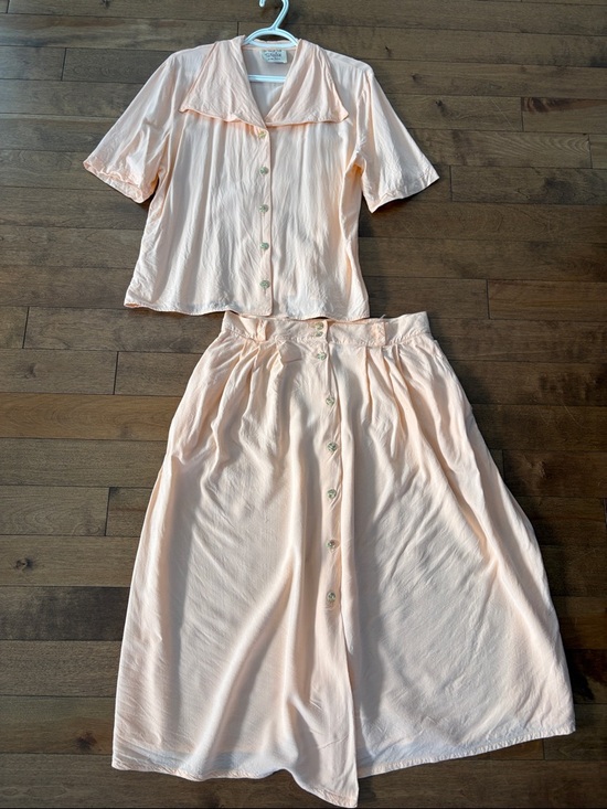 Vintage Dresses & Skirts - Vintage Dalia Peach Button-Front Two-Piece Skirt with Pockets